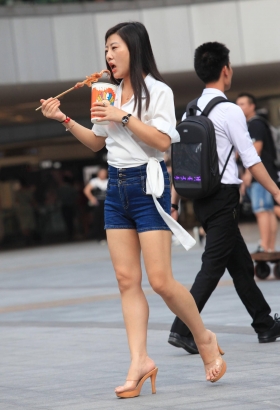 时尚高跟鞋[<font color=red>12P</font>]