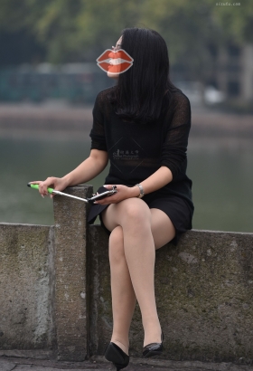 这样出去玩，一定很开心[<font color=red>11P</font>]