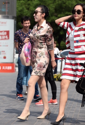 卡哇伊小姐姐的美！[<font color=red>18P</font>]