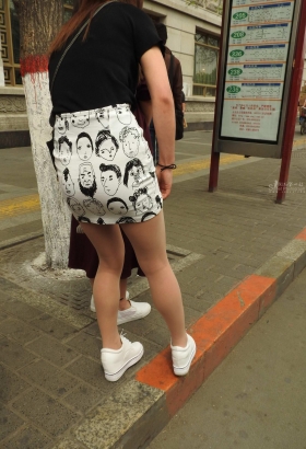 请问 等车你可愿意一道而行？[<font color=red>16P</font>]