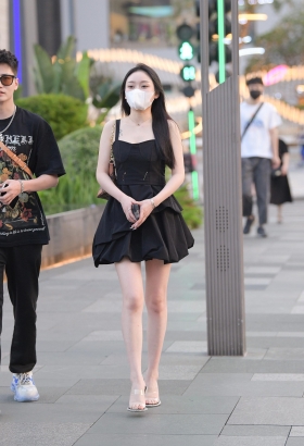 腿长不俗[<font color=red>7P</font>]